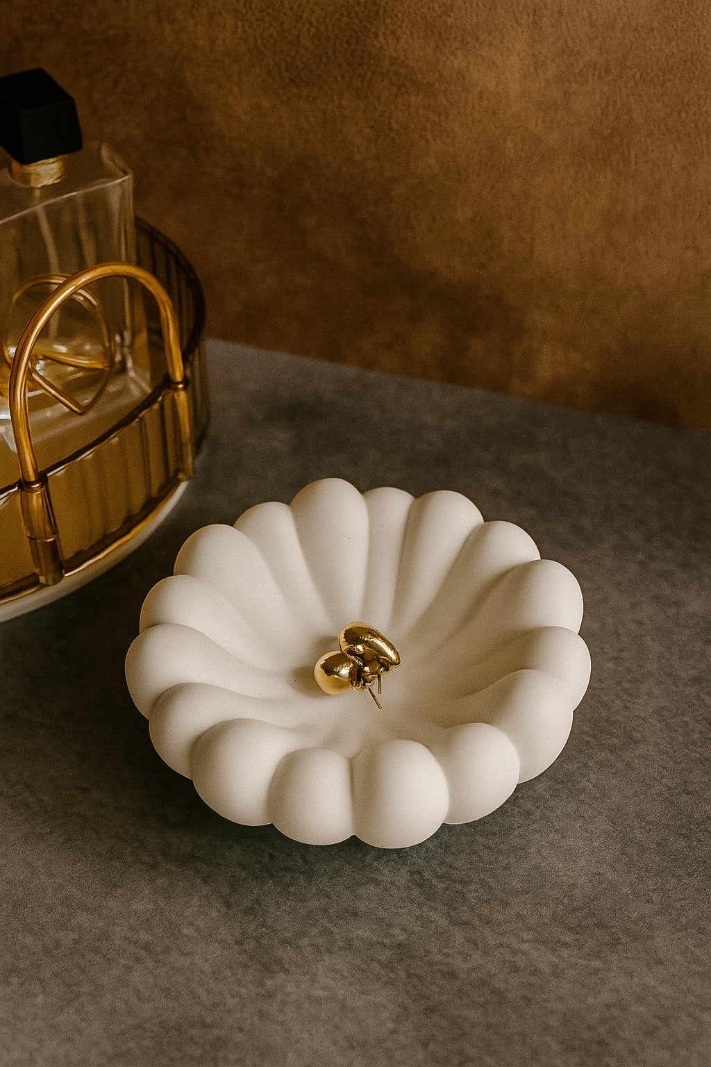 Arvella Halo Dish (Concrete)